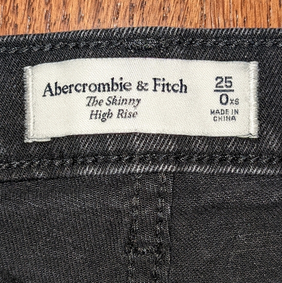 A&F SKINNY HIGH RISE JEANS WITH FRONT SLIT - Picture 2 of 3